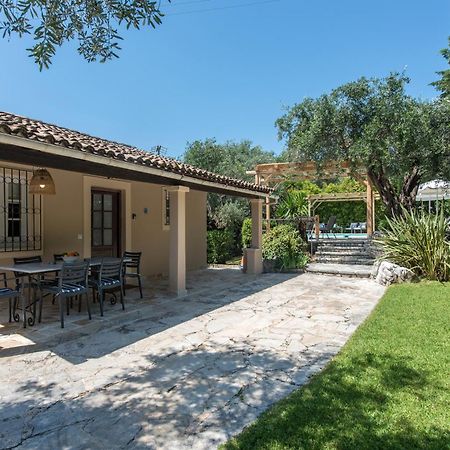 Villa Apleton Kassiopi Luaran gambar