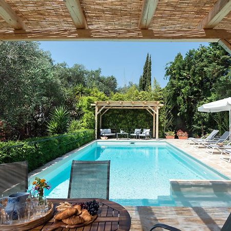 Villa Apleton Kassiopi Luaran gambar