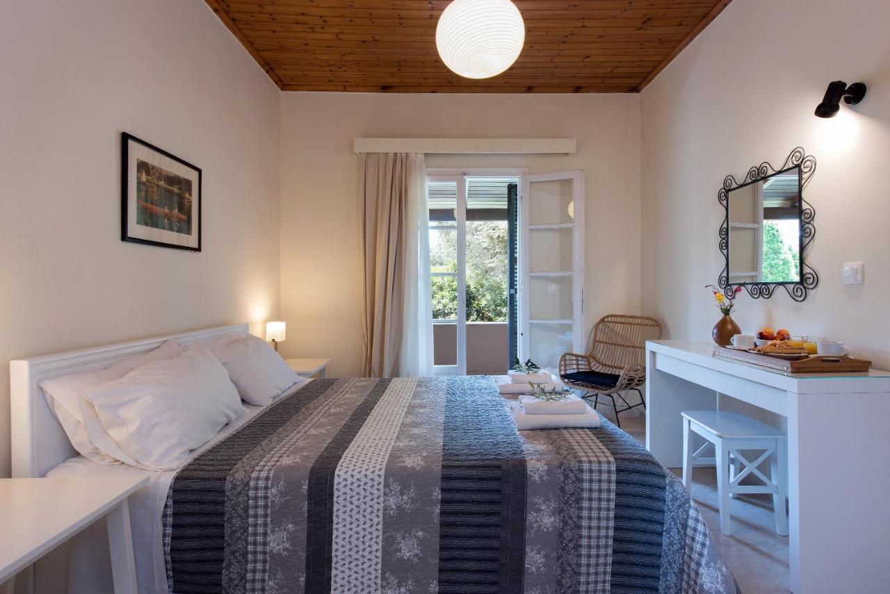Villa Apleton Kassiopi Luaran gambar