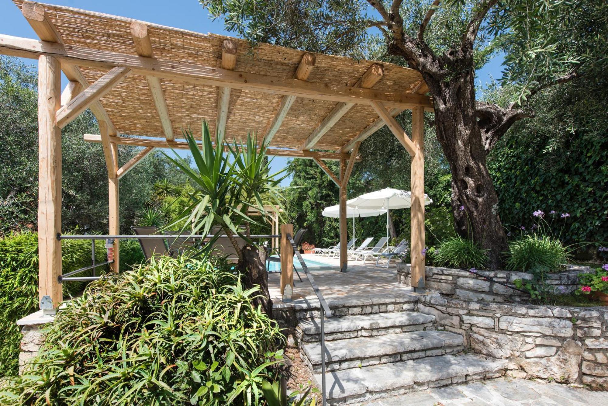 Villa Apleton Kassiopi Luaran gambar