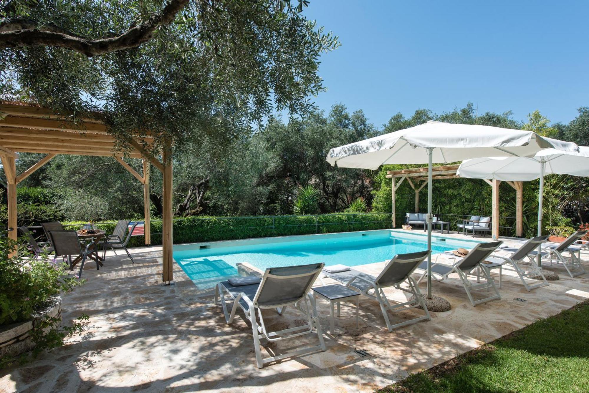 Villa Apleton Kassiopi Luaran gambar