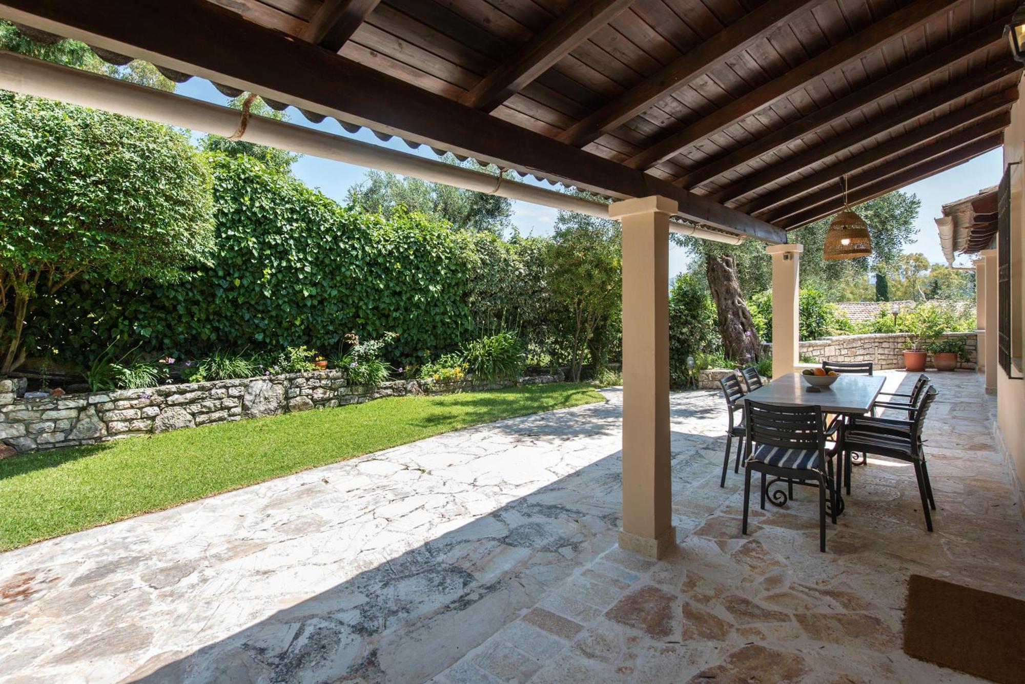 Villa Apleton Kassiopi Luaran gambar