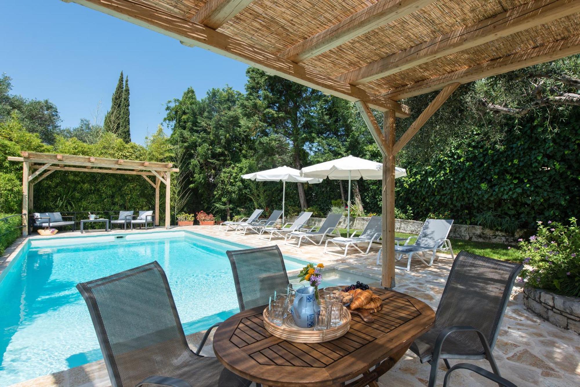 Villa Apleton Kassiopi Luaran gambar