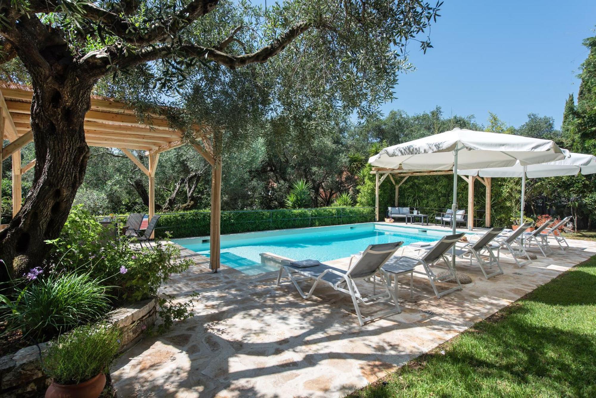 Villa Apleton Kassiopi Luaran gambar