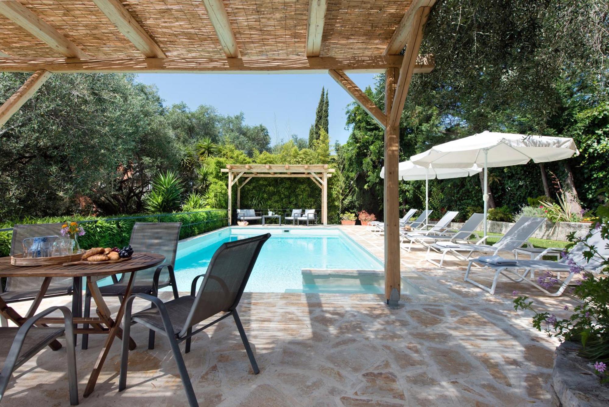 Villa Apleton Kassiopi Luaran gambar