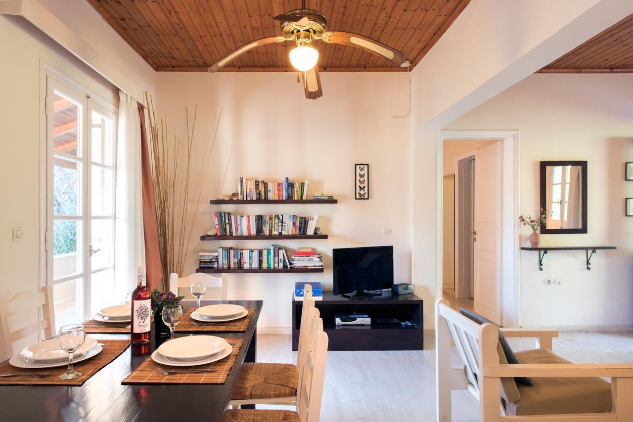 Villa Apleton Kassiopi Luaran gambar